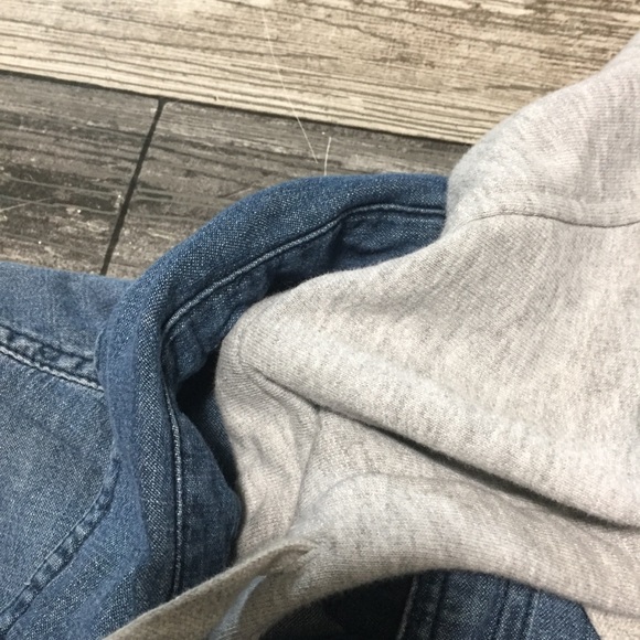 American Eagle Denim Shirt Hoodie Men’s S Blue Button Up Detachable Hood - Picture 9 of 9